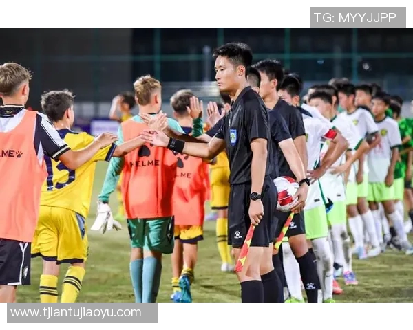 足球明星们的眼光如何看待当今足球的未来与发展趋势